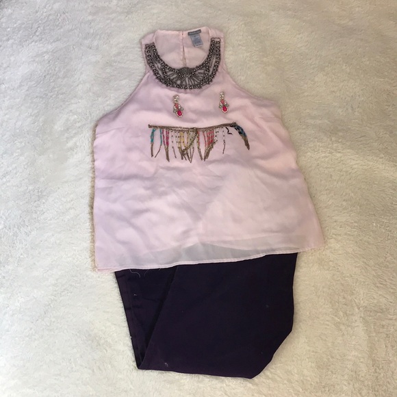 Charlotte Russe chiffon sleeveless top - Picture 2 of 5